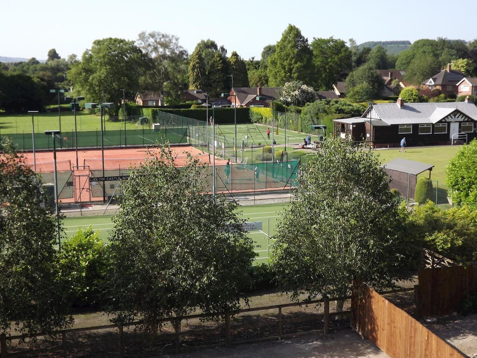 Flower Cottage By Ludlow Castle With Onsite Parking מראה חיצוני תמונה
