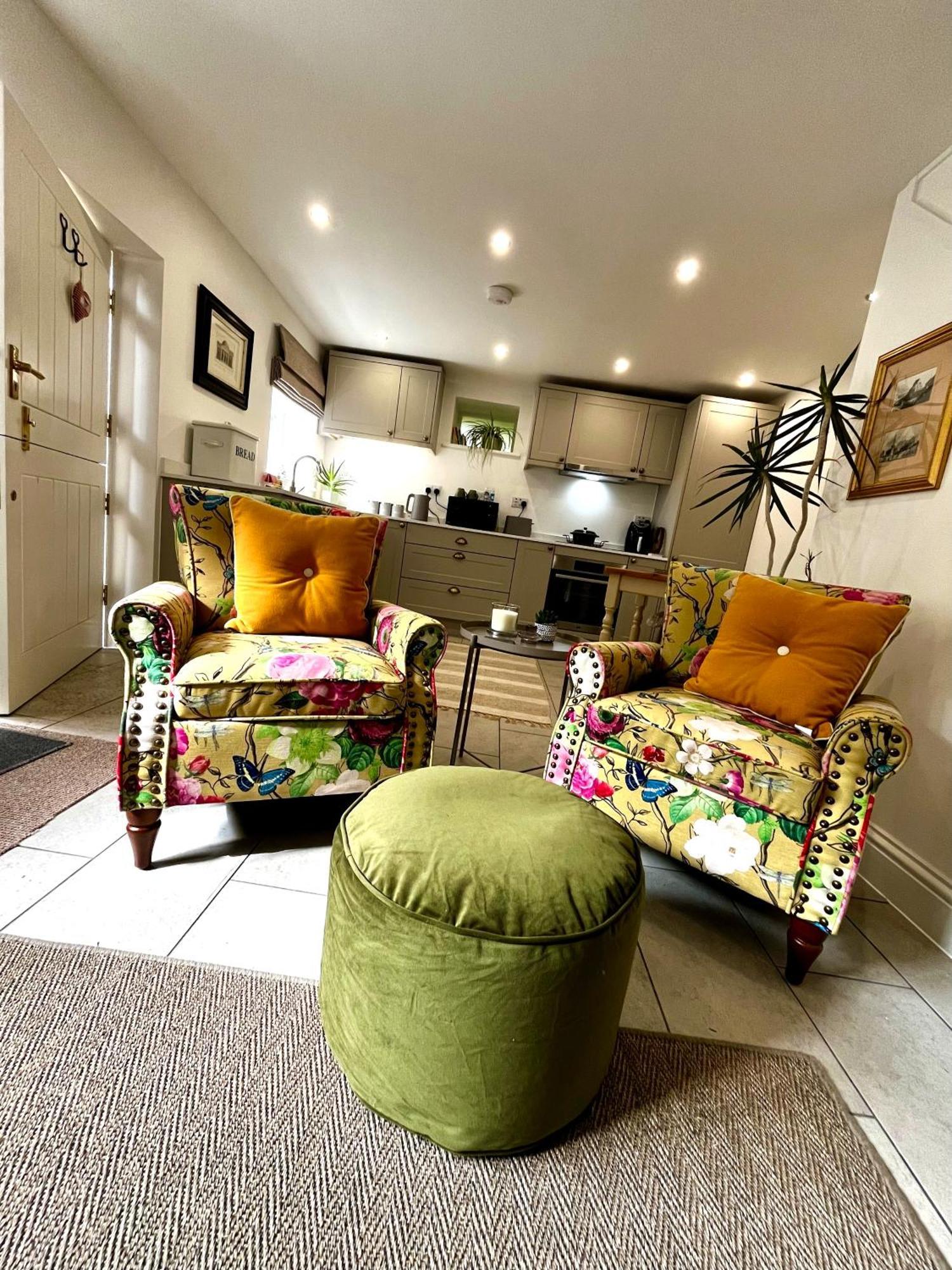 Flower Cottage By Ludlow Castle With Onsite Parking מראה חיצוני תמונה