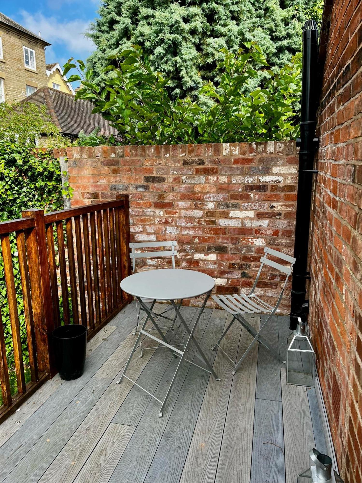 Flower Cottage By Ludlow Castle With Onsite Parking מראה חיצוני תמונה