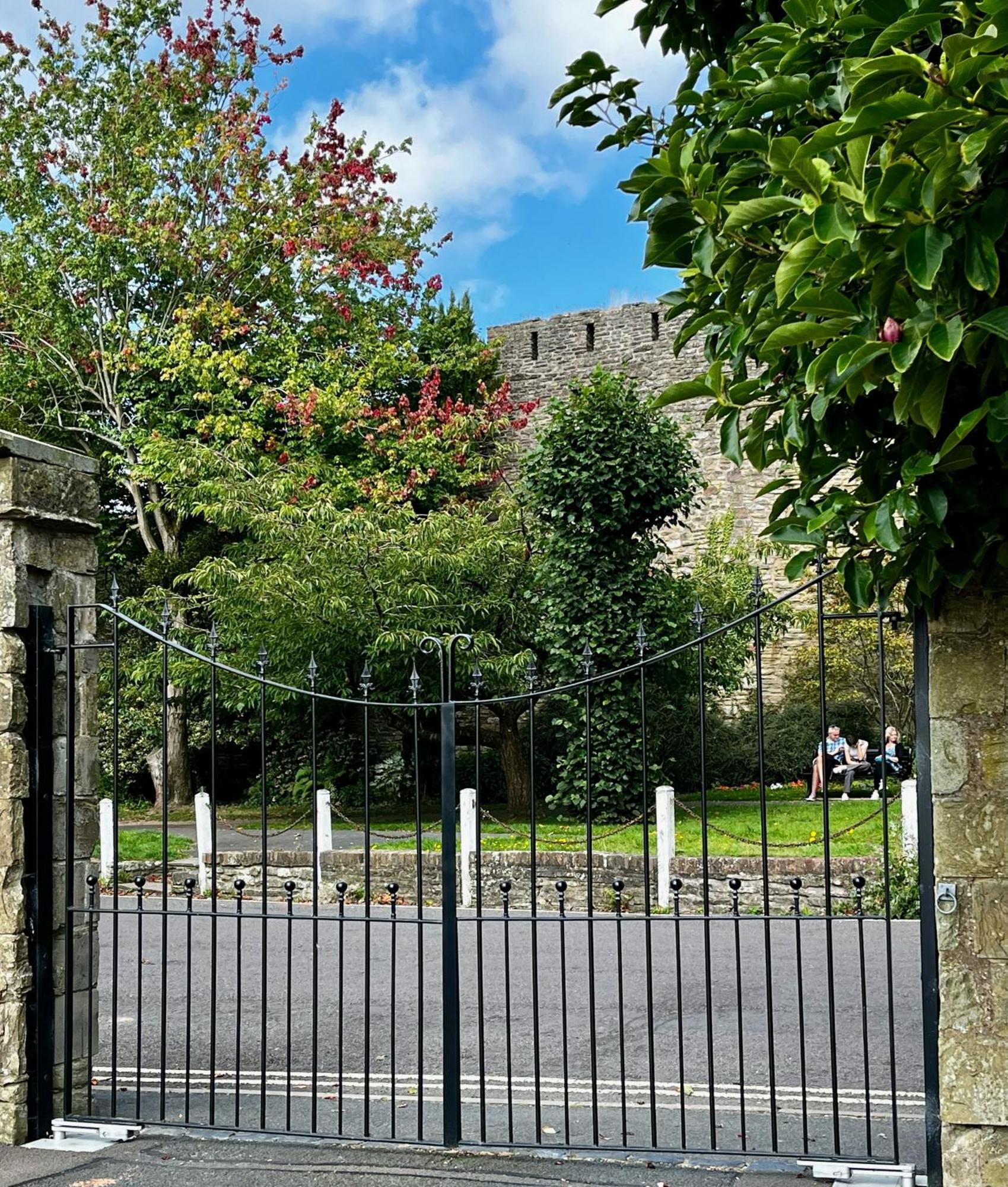 Flower Cottage By Ludlow Castle With Onsite Parking מראה חיצוני תמונה